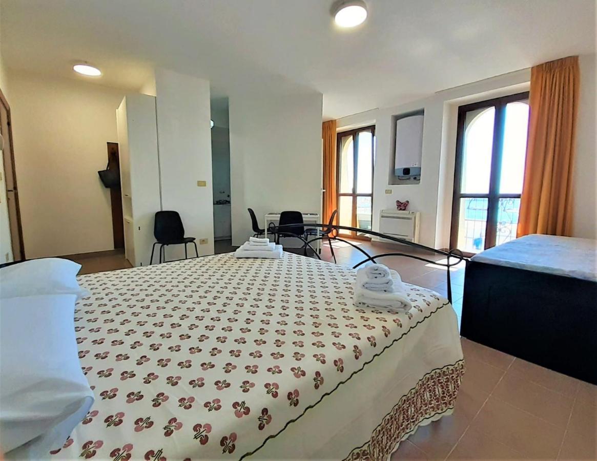 K&K Room Duomo1 Termoli Ngoại thất bức ảnh